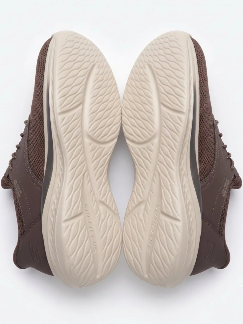 New Skechers Men Hands Free Swift Fit Lightweight Sneakers Shoes Brown